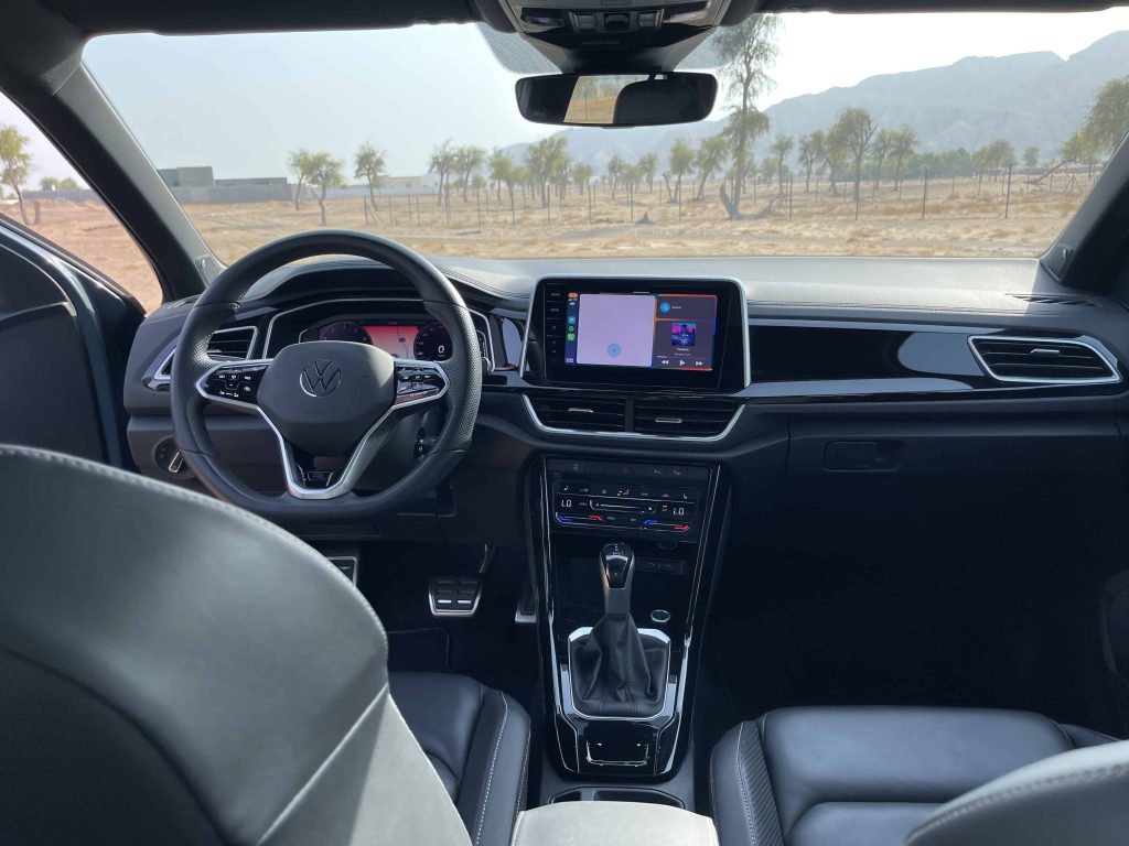 Tested: 2023 Volkswagen T-Roc might be the best thing we drove this year. 2 2023 Volkswagen TRoc R Line Interior