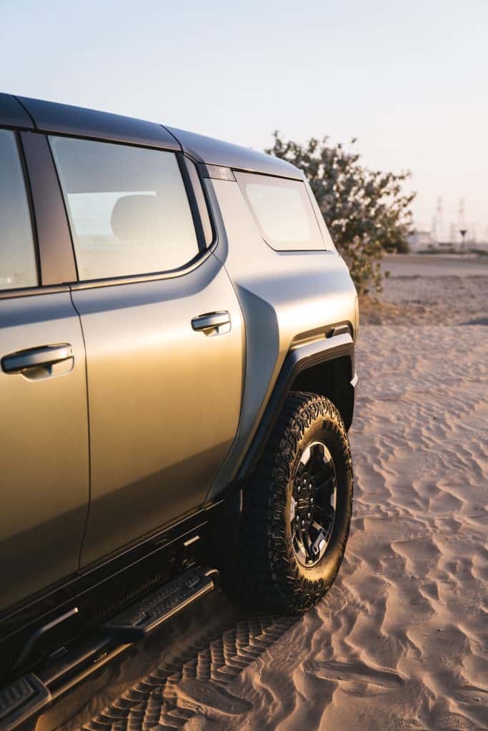 2025 GMC Hummer EV: A Supertruck Built for the Future 5 2025 GMC Hummer EV: A Supertruck Built for the Future